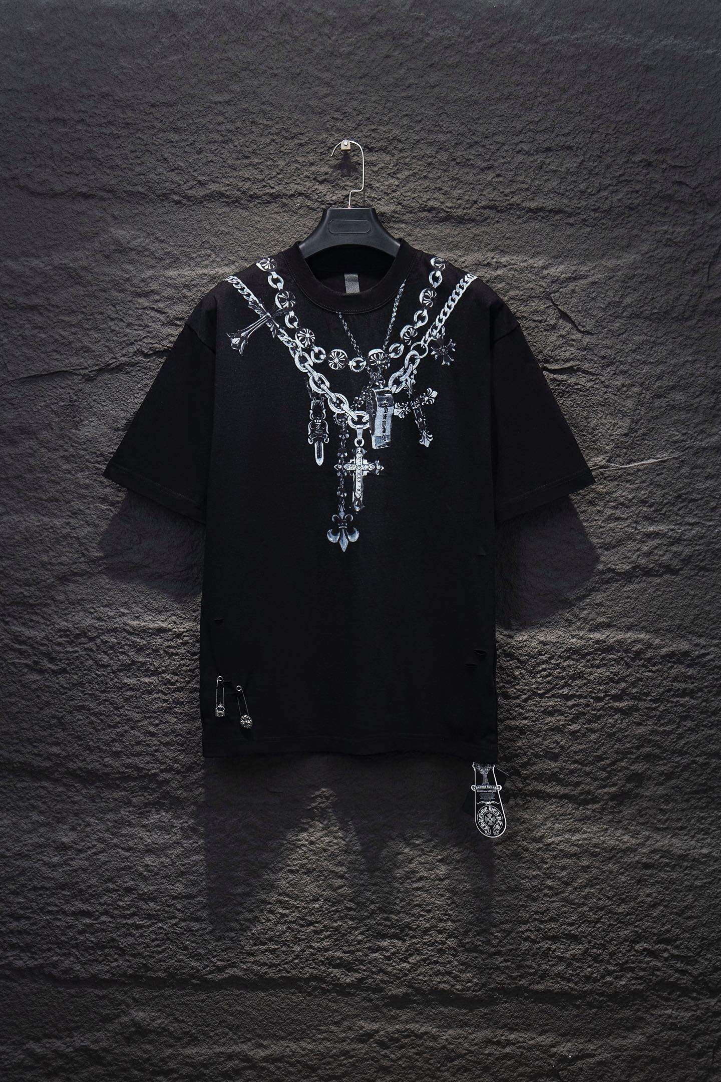 CHROME HEARTS
